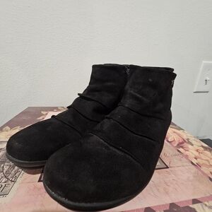 Bussola Black Suede Ankle Boots